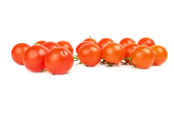 Ντομάτα cherry απομονώνονται σε ένα λευκό φόντο cutout — Φωτογραφία Αρχείου