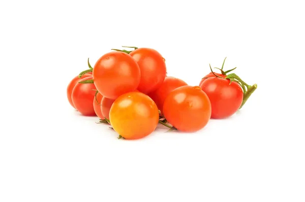 흰색 배경 컷아웃에 고립 된 체리 토마토 — 스톡 사진