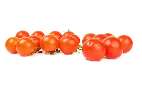 Cerise tomate isolée sur fond blanc découpe — Photo