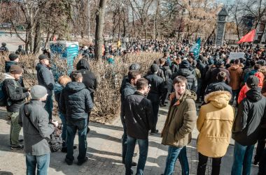 Penza, Rusya Federasyonu - 26 Şubat 2017: daha iyi bir gelecek inanan insanlar ralli iktidar değişikliği içinde yatıyor