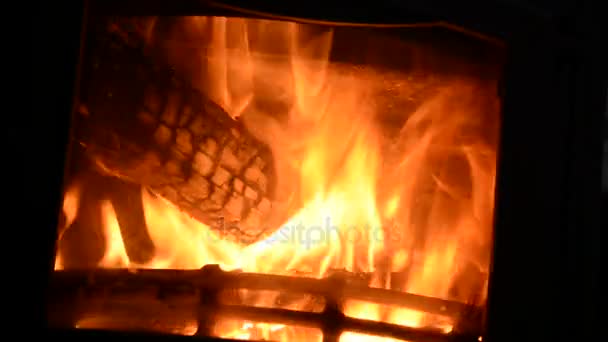 Fire in the fireplace — Stock Video