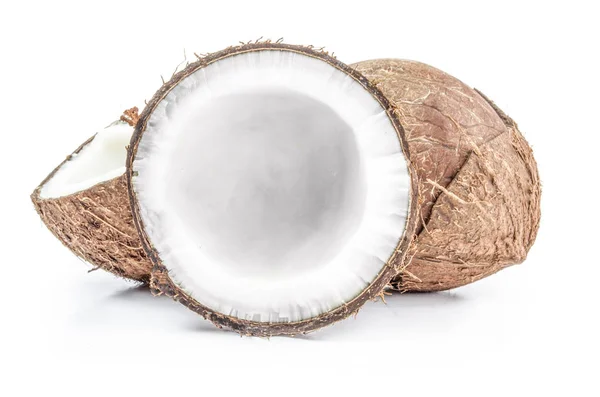 Kokosnussstücke isoliert auf weißem Hintergrund — Stockfoto