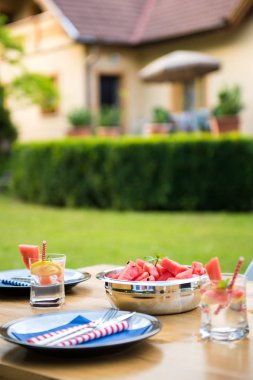 Yaz Bahçe partisi Tablo ayarı