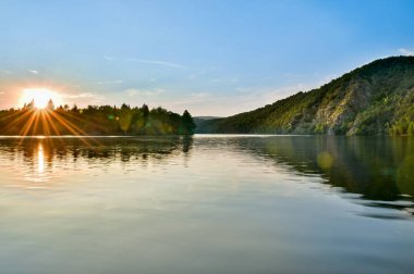 Vltava Nehri, Çek Cumhuriyeti, altın saat manzara