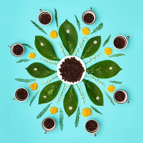 Creatieve Koffie Bonen Met Bloemen Mandala Pastel Gekleurde Achtergrond Kunst — Stockfoto