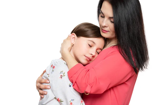 Worried Mother Embracing Consoling Her Young Daughter Family Relationships Concept — Stock Photo, Image