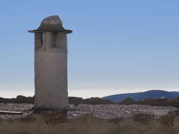 Cheminée berbère en tuile — Photo