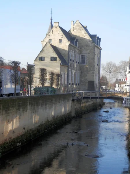 Alte holländische Gebäude — Stockfoto