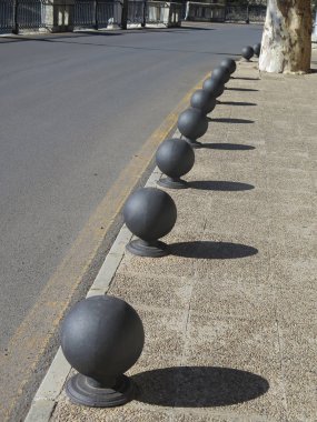 Gölge döküm bollards