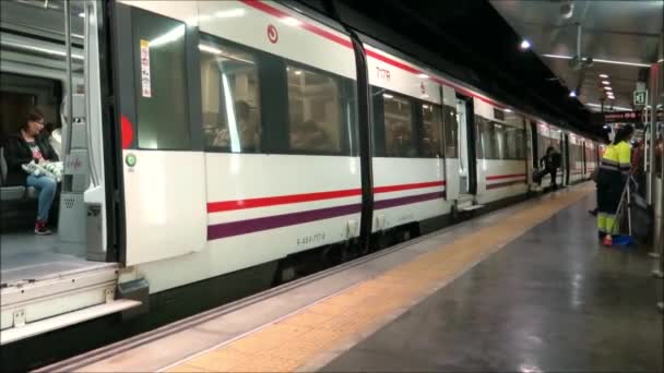 Malaga Spanien Oktober 2019 Lokalt Pendeltåg Vid Malaga Cercania Station — Stockvideo