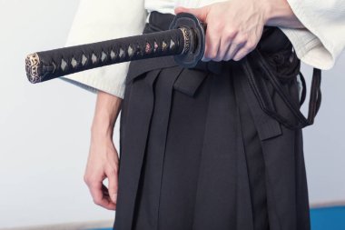 Katana holding eller