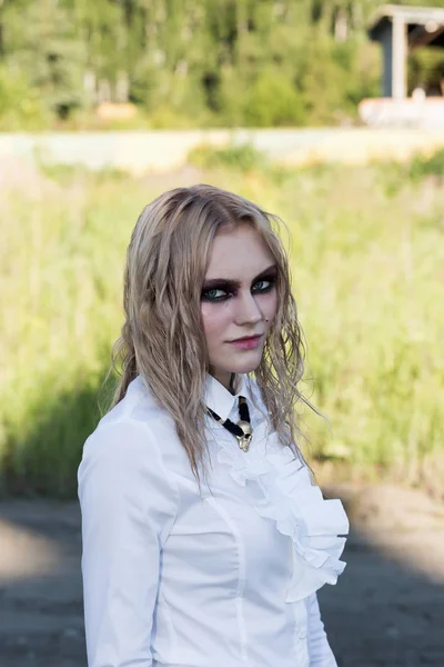 A fashion gothic style portrait of a beautiful blonde girl — Stock Photo, Image