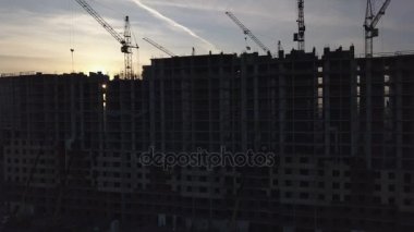 Modern şehir inşaat ve geliştirme havadan görünümü