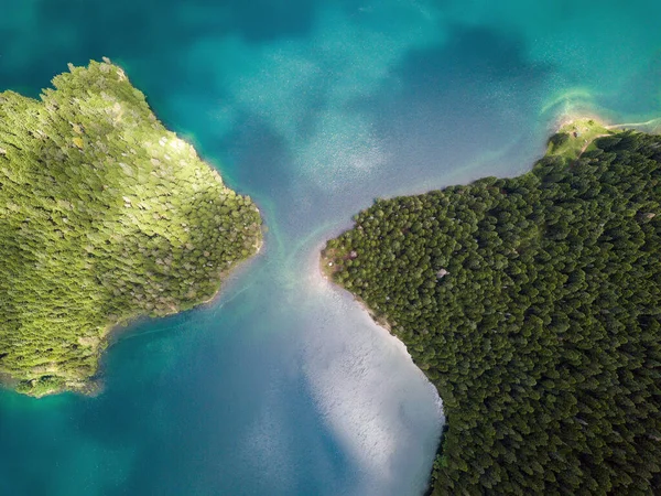 Foto udara Danau Hitam di Taman Nasional Durmitor — Stok Foto