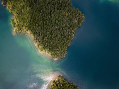 Durmitor Milli Parkı 'nda Kara Göl hava fotoğrafı