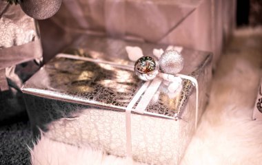 Güzel Noel arka plan. Hediye kutusu