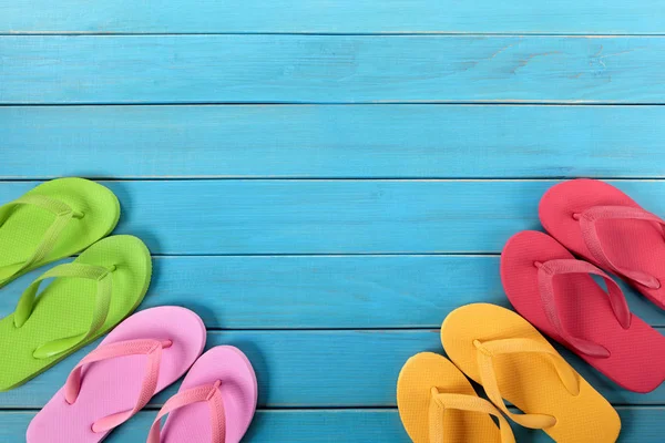 Chanclas con cubierta azul — Foto de Stock