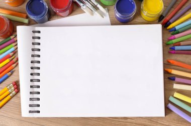 Kitap ön kapağı dik