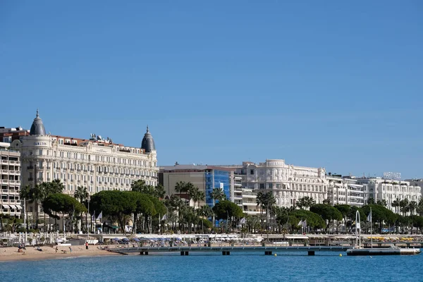 Cannes, Fransa - 25 Ekim 2017: görünümünü plaj ve deniz