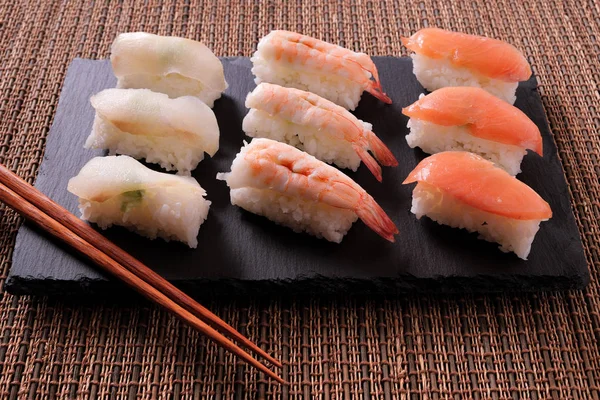 Japon yemek suşi siyah arduvaz chopsticks