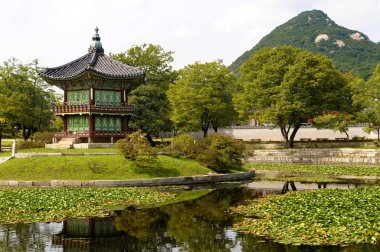Kore Sarayı pagoda