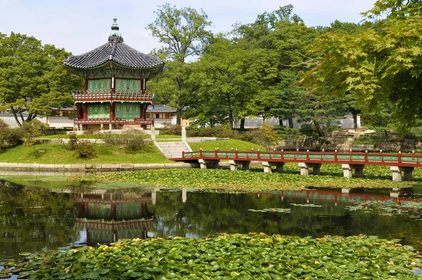 Gyeongbok Palace pagoda, Seoul, Korea — Stock Photo, Image