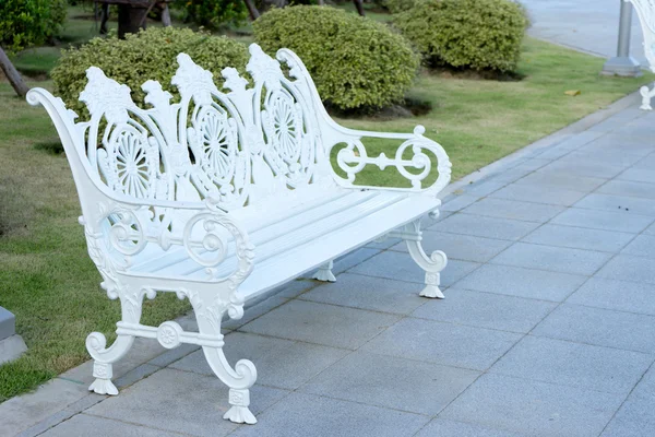 Banc de jeu blanc — Photo