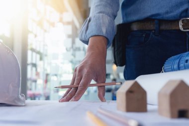 Mimar veya mühendis el ev modeli tablo 