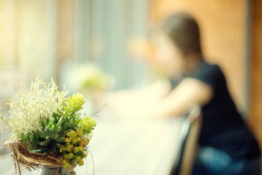 kadın sit oturma odası kafede bulanıklık