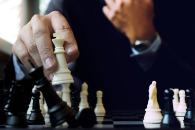 Nasıl kazanacağını düşünüyorum iş adamı