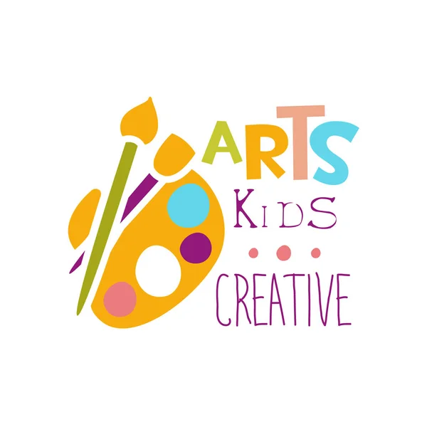 Kinderen creatieve klasse sjabloon Logo voor speciale acties met palet en penseel, symbolen van kunst en creativiteit — Stockvector