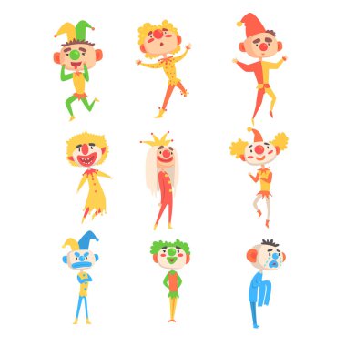 Ortaçağ palyaçolar ve boyalı yüzler ve klasik giysiler ile çocukça stilize şakacı karakter kümesi aptallar