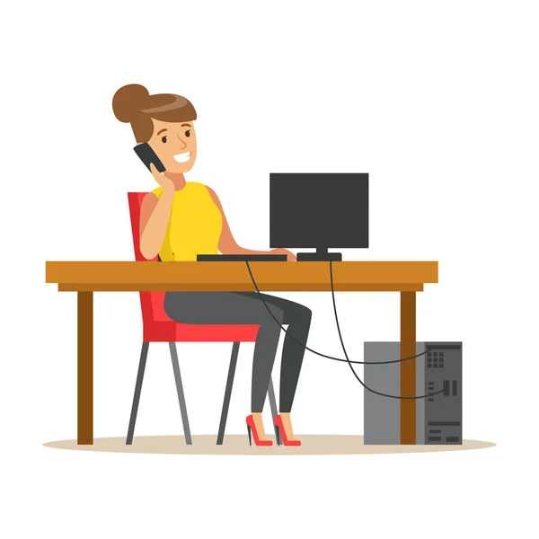 Färgstarka karaktär leende affärskvinna talar på hennes smartphone medan du arbetar på hennes dator, och vektor Illustration — Stock vektor