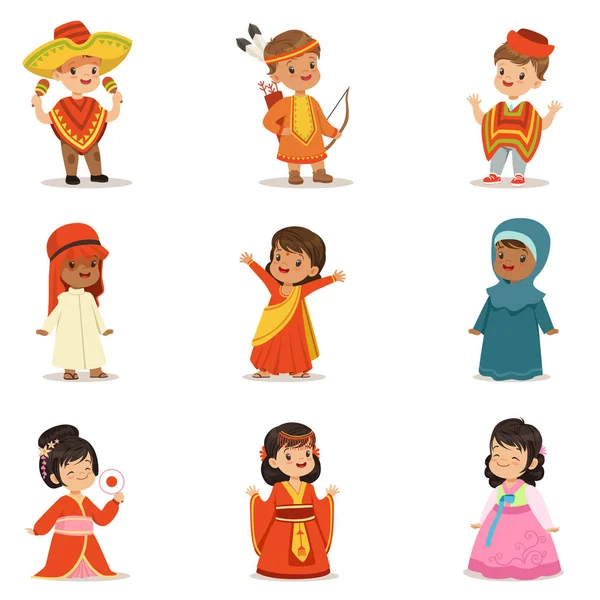 Barnen bär folkdräkter i olika länder samling av söta pojkar och flickor i kläder som representerar nationalitet — Stock vektor