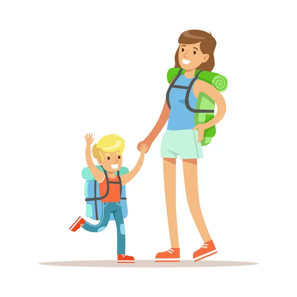 Anne ve oğlu ile ayakta ve gülümseyen turist sırt çantaları. Renkli karikatür karakter vektör çizim — Stok Vektör