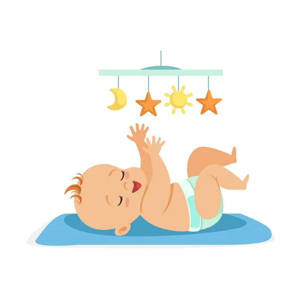 Bebê nu bonito em uma fralda deitada na cama e se divertindo com carrossel de brinquedo, colorido desenho animado personagem vetor Ilustração —  Vetores de Stock