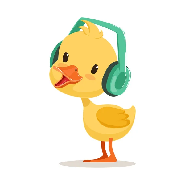 Kleine gelbe Entenküken hören Musik über Kopfhörer, niedliche Emoji-Vektor-Illustration — Stockvektor