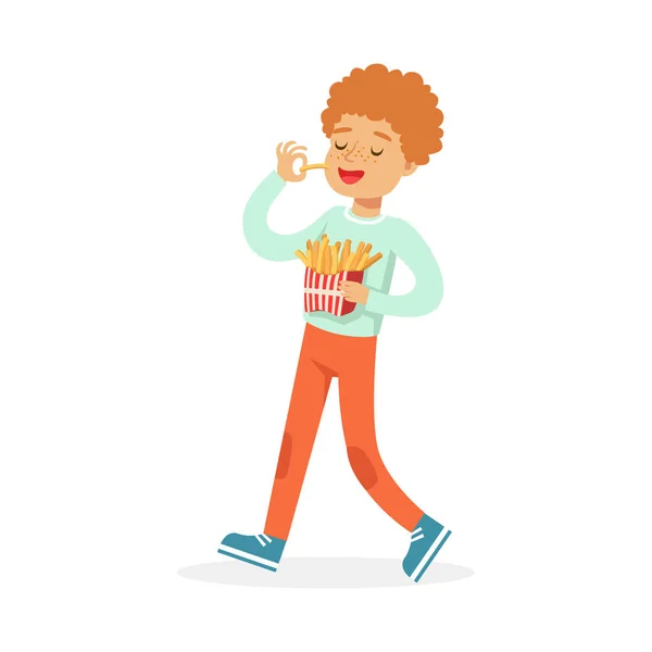 Bonito menino feliz comendo batatas fritas, vetor de caráter colorido Ilustração —  Vetores de Stock