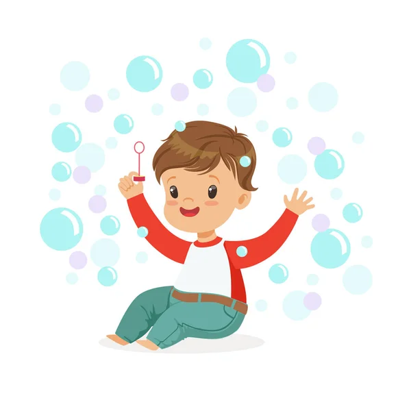 Niño sentado en el suelo y jugando burbujas — Vector de stock