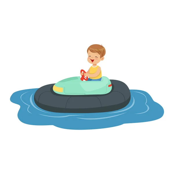 可爱的小男孩骑船 — 图库矢量图片