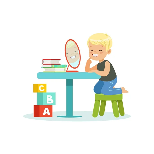 Söt liten pojke sitter vid bordet, tittar på sin spegelbild i spegeln och gör uttal övningar — Stock vektor