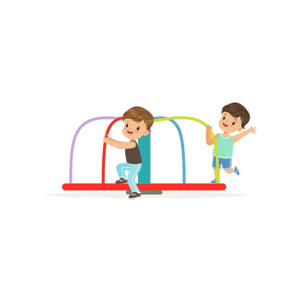 Due bambini in età prescolare che giocano alla giostra girevole al parco giochi. Illustrazione vettoriale piatta del fumetto — Vettoriale Stock