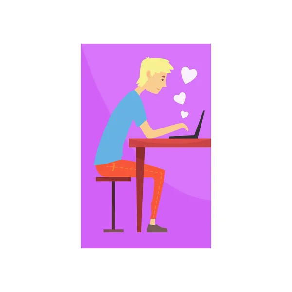 Schattige jonge blonde jongen teken zitten aan de tafel en schrijven in liefde chat. Online dating service of website concept. Platte cartoon vector — Stockvector