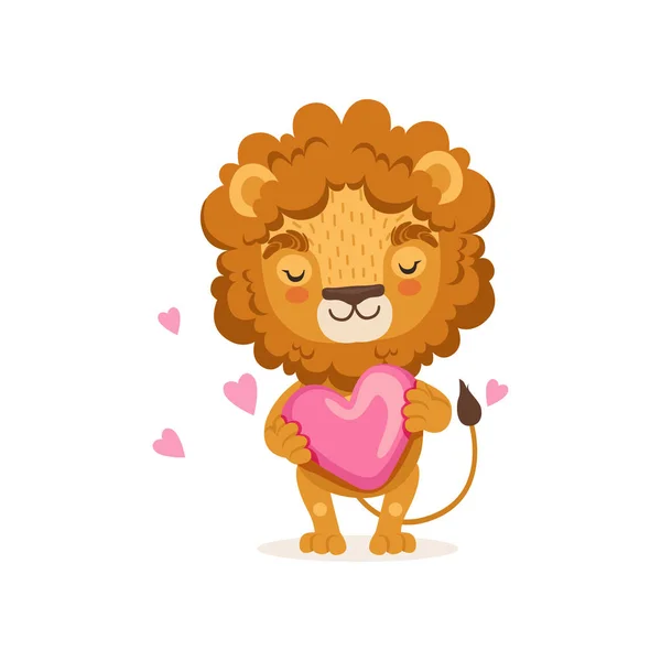 Чарівний дитячий лев мультфільм, що стоїть з великим рожевим серцем в лапах. Персонаж закоханий. Барвистий принт для святкової листівки, дитяча книга. Вектор плоского дизайну — стоковий вектор