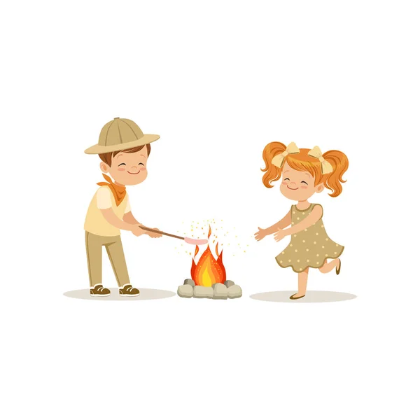 Kids in scout costumes near the bonfire, boy frying his marshmallows, outdoor camp activity vector Illustration — Stock Vector