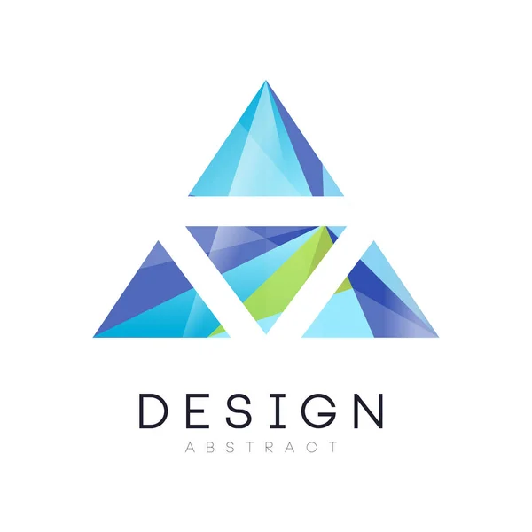 Kolorowe logo trójkątne kryształu. Godło kreatywnych w gradient kolorów zielonego i niebieskiego. Projekt streszczenie wektor witryny sieci web, aplikacji mobilnej lub biznesowych firmy — Wektor stockowy