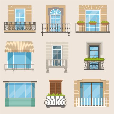 Renkli güzel balkon kümesi. Klasik, modern ve dekoratif dövme balkon. Düz vektör çizimler, mimari dış tasarım öğesi oluşturma.