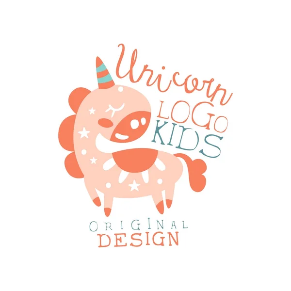 Diseño original del logotipo de los niños unicornio, etiqueta de la tienda del bebé, impresión de moda para el uso de los niños, celebración de la ducha del bebé, saludo, tarjeta de invitación vector dibujado a mano colorido ilustración — Archivo Imágenes Vectoriales