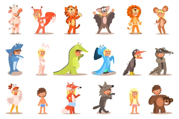 Conjunto de vector plano de niños en trajes de carnaval vaca, ardilla, tigre, murciélago, león, ratón, tiburón, liebre, cocodrilo, pulpo, cuervo, lobo, gallo, pollo, zorro, oso — Vector de stock