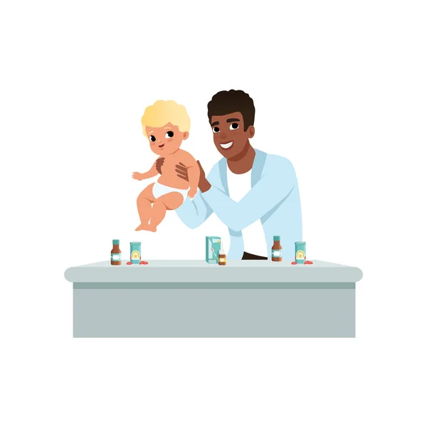 Mężczyzna pediatra w biały płaszcz robi lekarskie niemowlę noworodek o lekarzy biuro wektor ilustracja na białym tle — Wektor stockowy